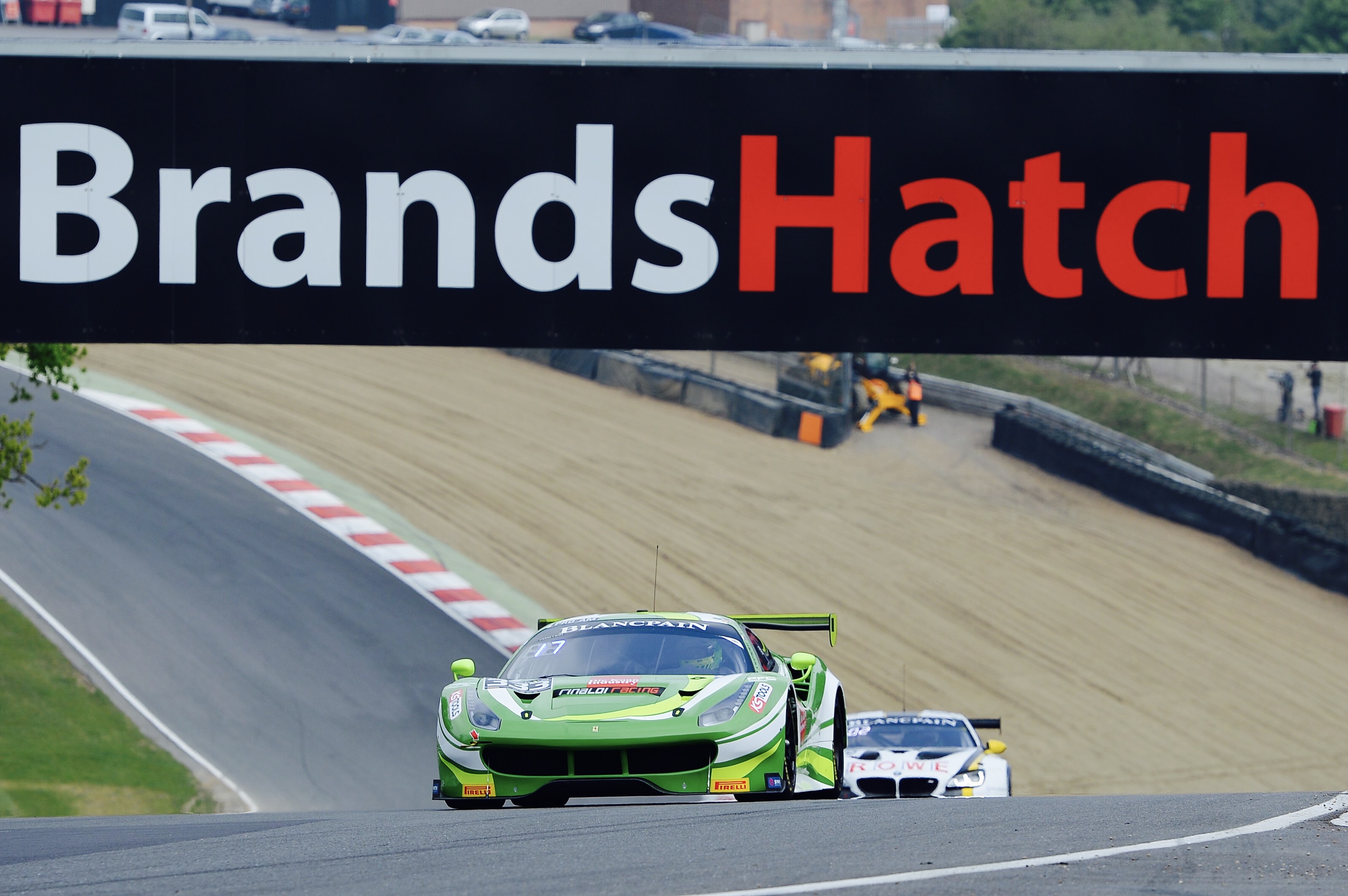 Double In Brands Hatch Rinaldi Racing